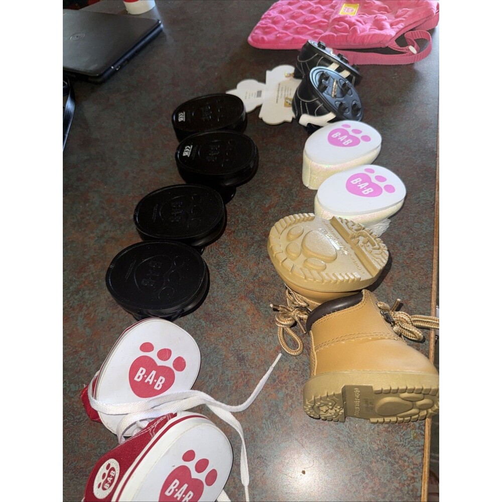 Build A Bear Show Accessorie Lot 6 Pairs Of Shoes And A Back Carry Your Bear